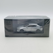 1/43 MAZDA3 5HB 2019 ソニックシルバーメタリック
