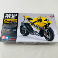 No.114 1/12 ヤマハ YZR-M1 50th アニバーサリー USインターカラー エディション No.46