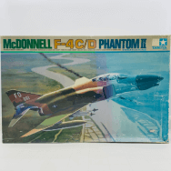 No.5 1/32 マクダネル F-4 C/D ファントムII