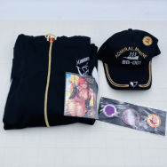 ホロライブ 宝鐘マリン 誕生日記念2021 船長とおそろい パーカー キャップ 缶バッジ 箔押しポストカード セット