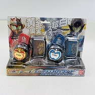 仮面ライダー鎧武 ガイム DX金&銀のリンゴロックシード 仮面ライダーマルス&冠セット