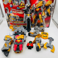 獣電戦隊キョウリュウジャー 超カミツキ合体 DXギガントブラギオー
