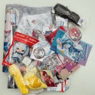 さんばか リゼ・ヘルエスタ 戌亥とこ アンジュ・カトリーナ 缶バッジ デスクマット 他 グッズ まとめセット