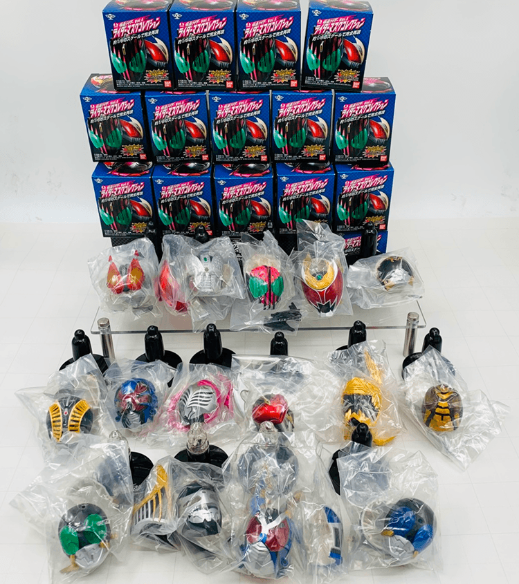 ライダーマスクコレクションのフィギュア