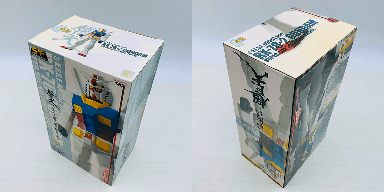 ガンダムのフィギュア（上下方向）