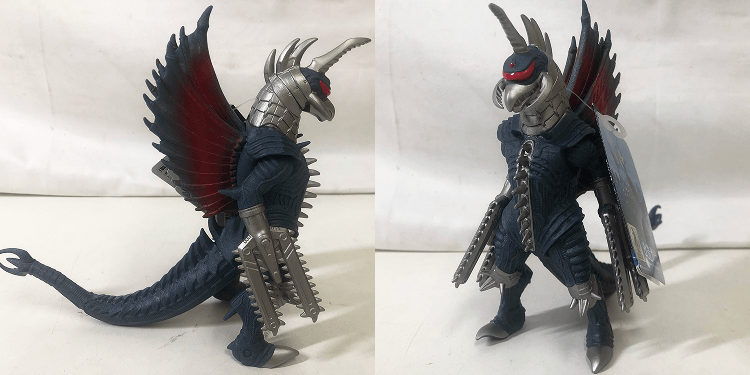 ガイガンのフィギュア（左右方向）